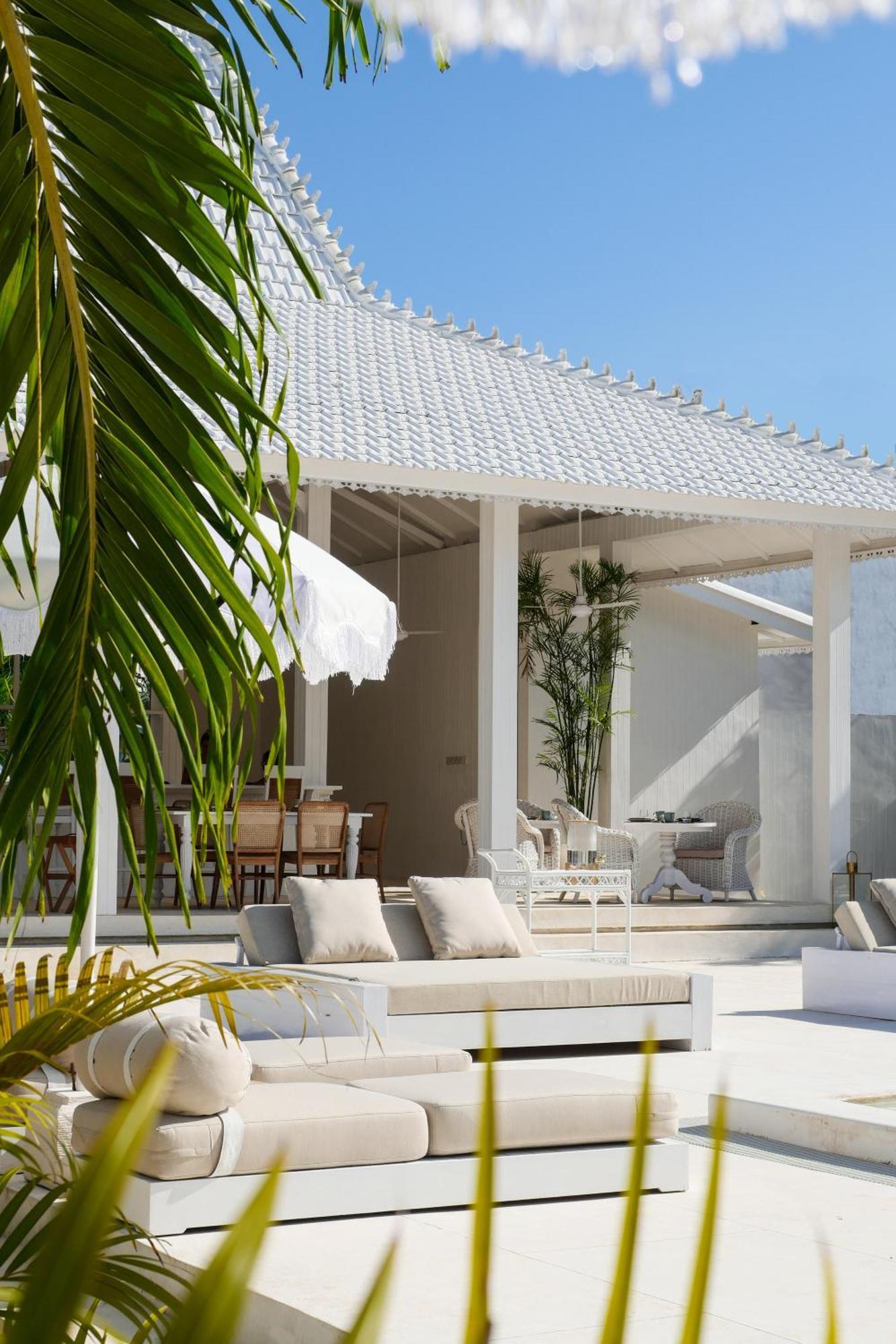 Ria Uluwatu, Tropical Chic Tempat Tidur & Sarapan *