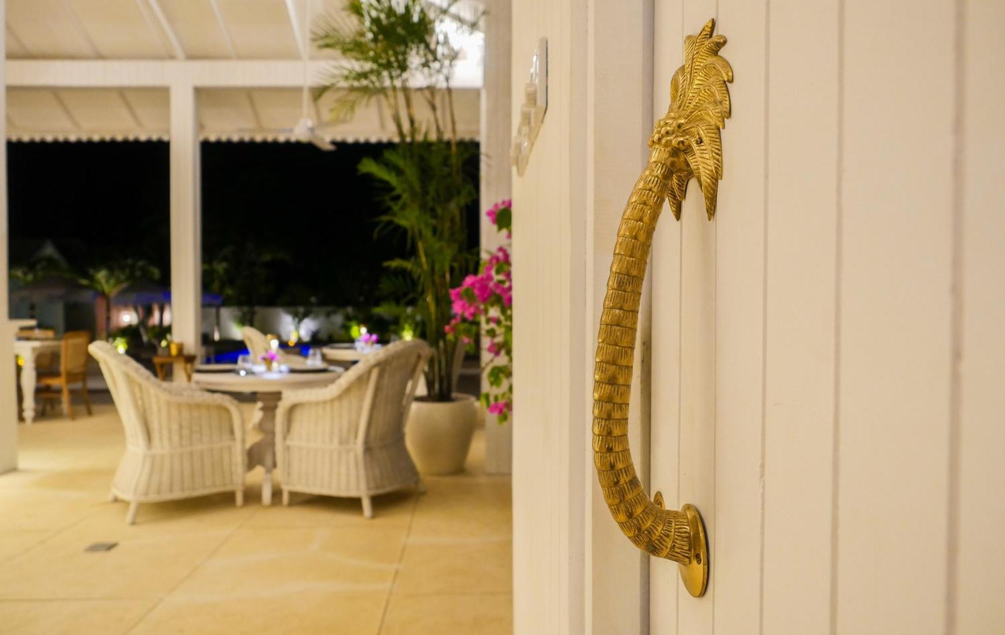 Couette-café Ria Uluwatu, Tropical Chic *